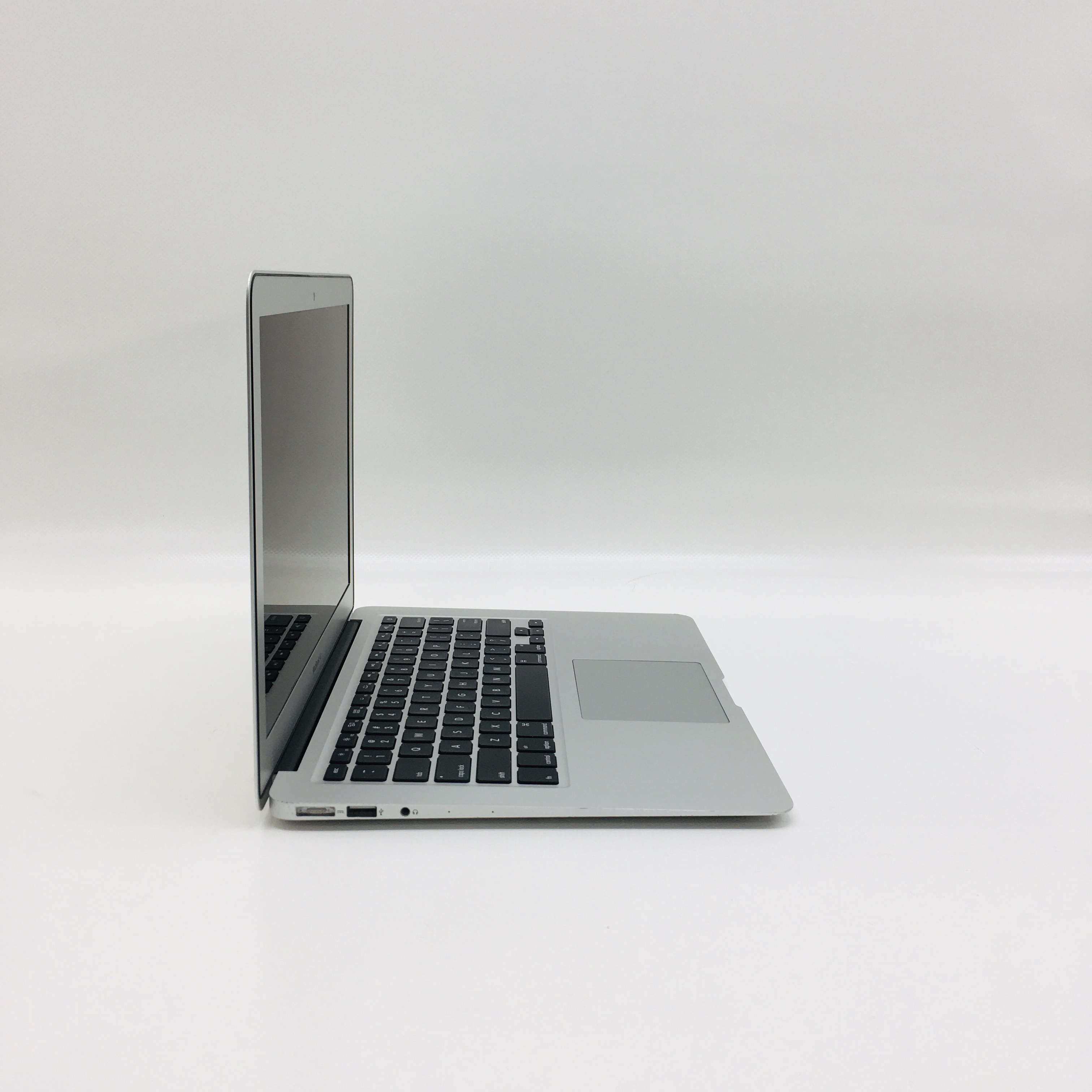 MacBook Air 13" Mid 2017 (Intel Core i5 1.8 GHz 8 GB RAM 512 GB SSD), Intel Core i5 1.8 GHz, 8 GB RAM, 512 GB SSD, image 2